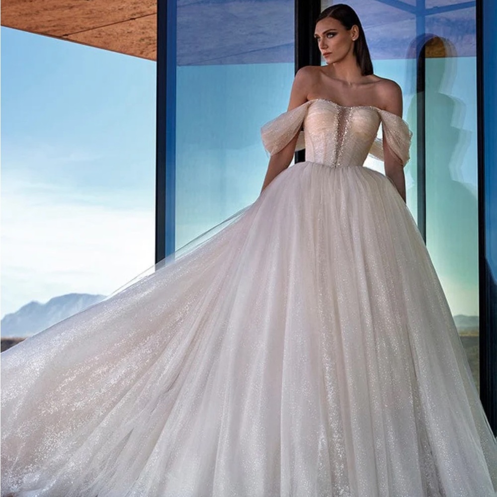 Pronovias Wedding Dress